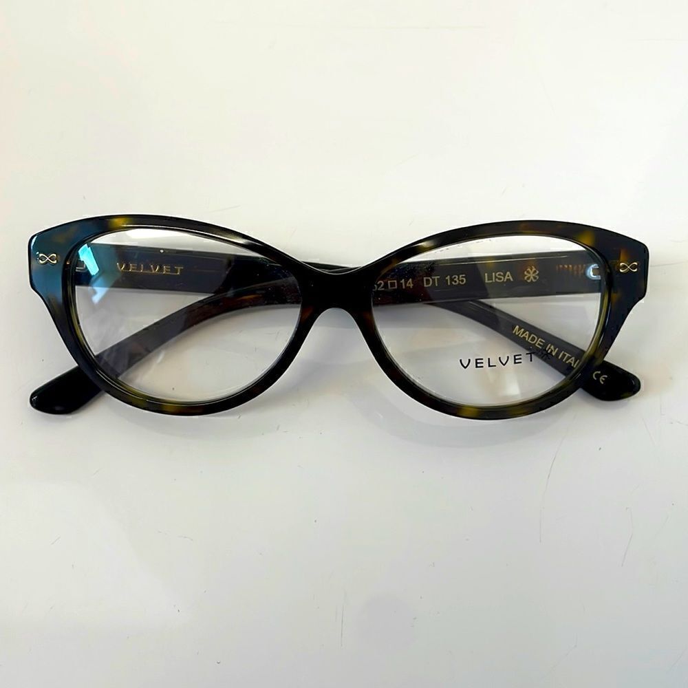 Velvet Eyewear LISA Tortoise
